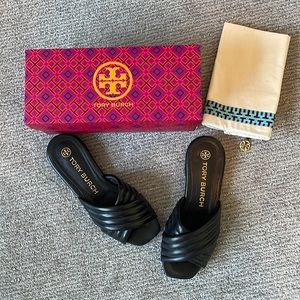 Tory Burch size 6.5 black leather flat slides
